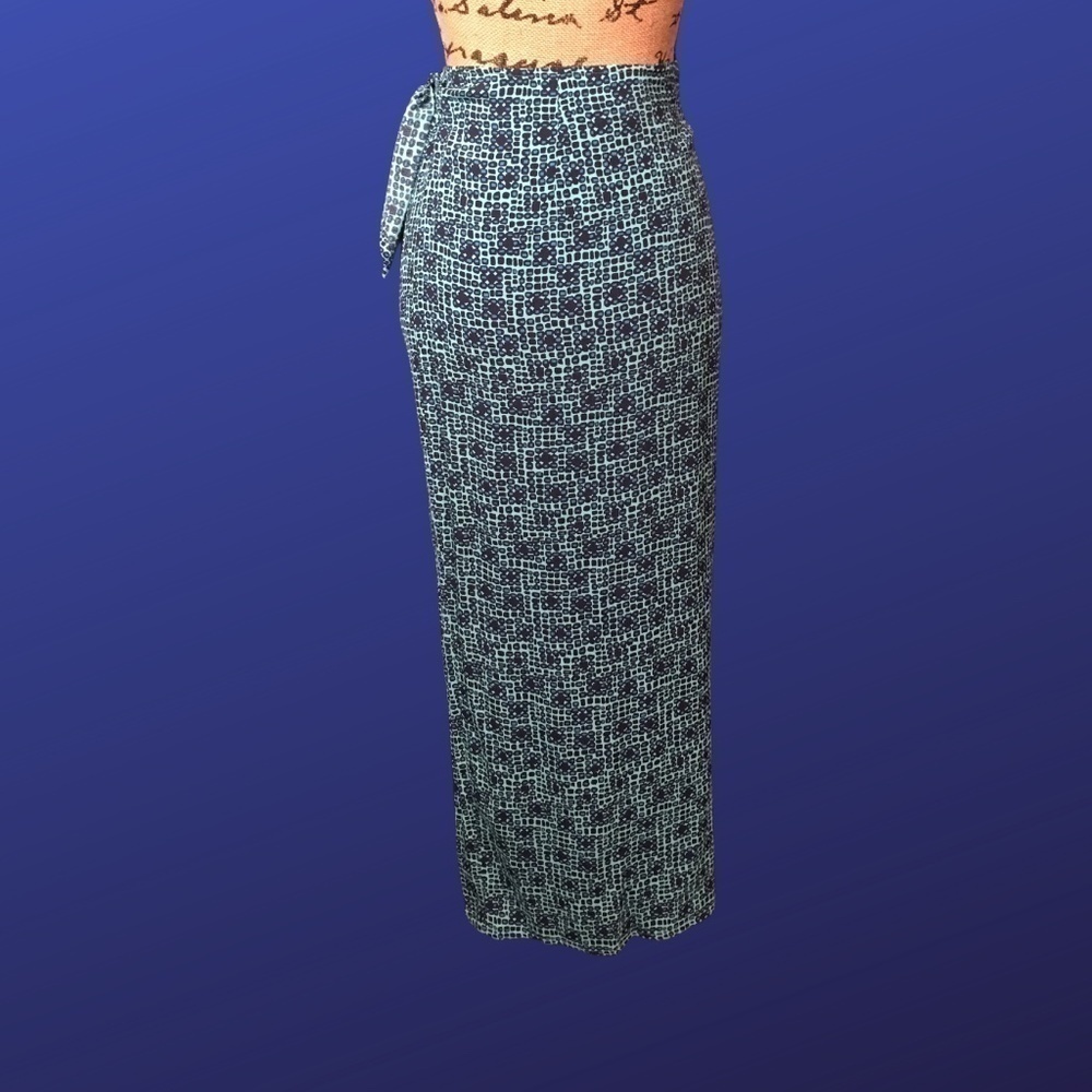 NEW YORK & COMPANY Skirt, Sarong Style, MIDI, Turquoise Geometric, NWOT, Size 10